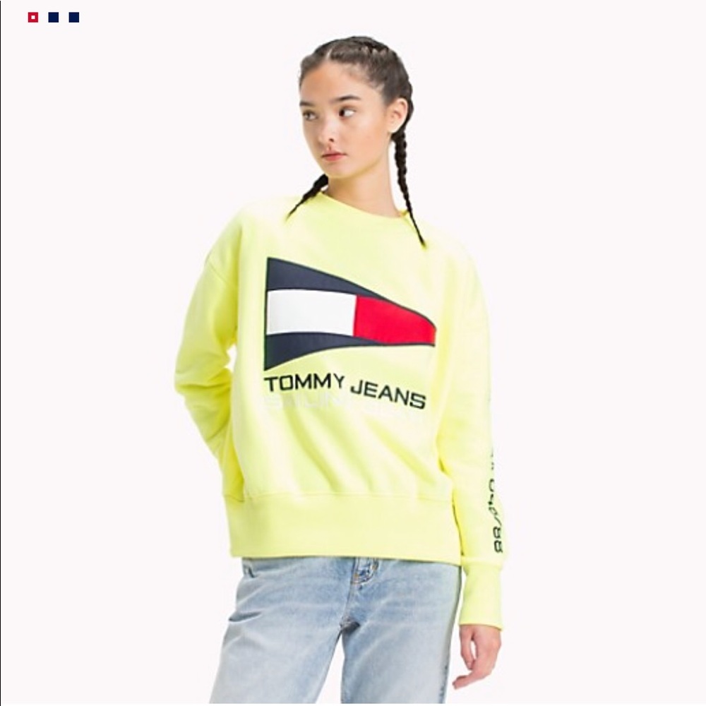 Tommy Jeans yellow sweatshirt